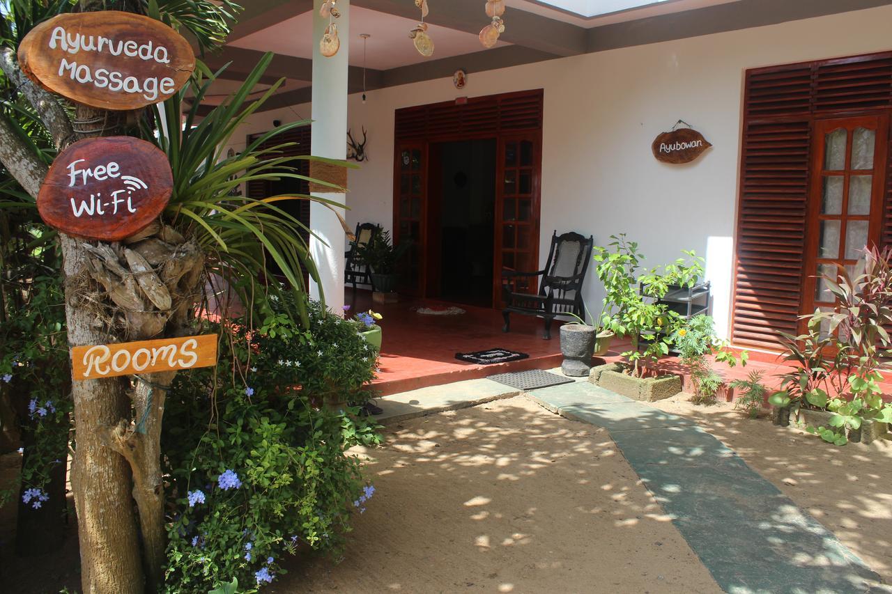Julie Guest House Tangalle Eksteriør bilde