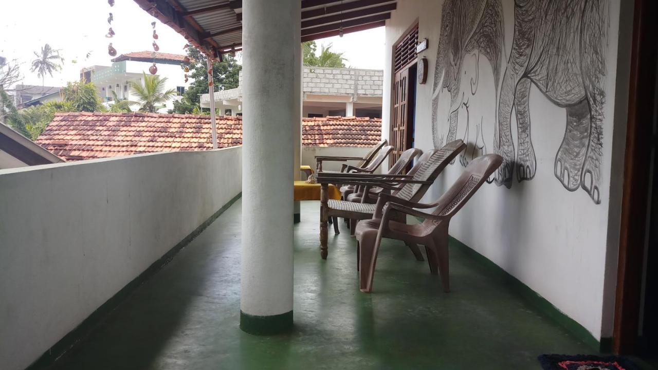 Julie Guest House Tangalle Eksteriør bilde
