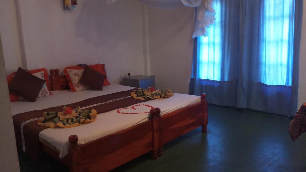 Julie Guest House Tangalle Eksteriør bilde