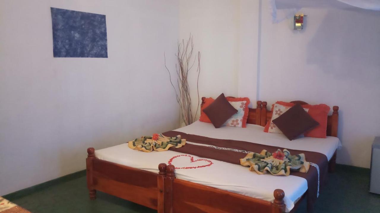 Julie Guest House Tangalle Eksteriør bilde